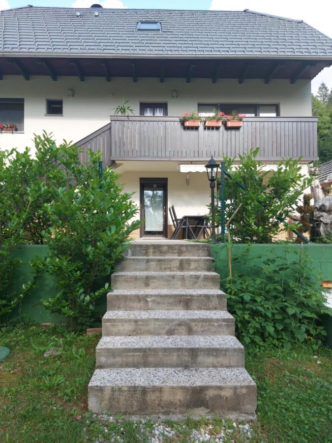 Apartmaji Katrc Soca Luaran gambar
