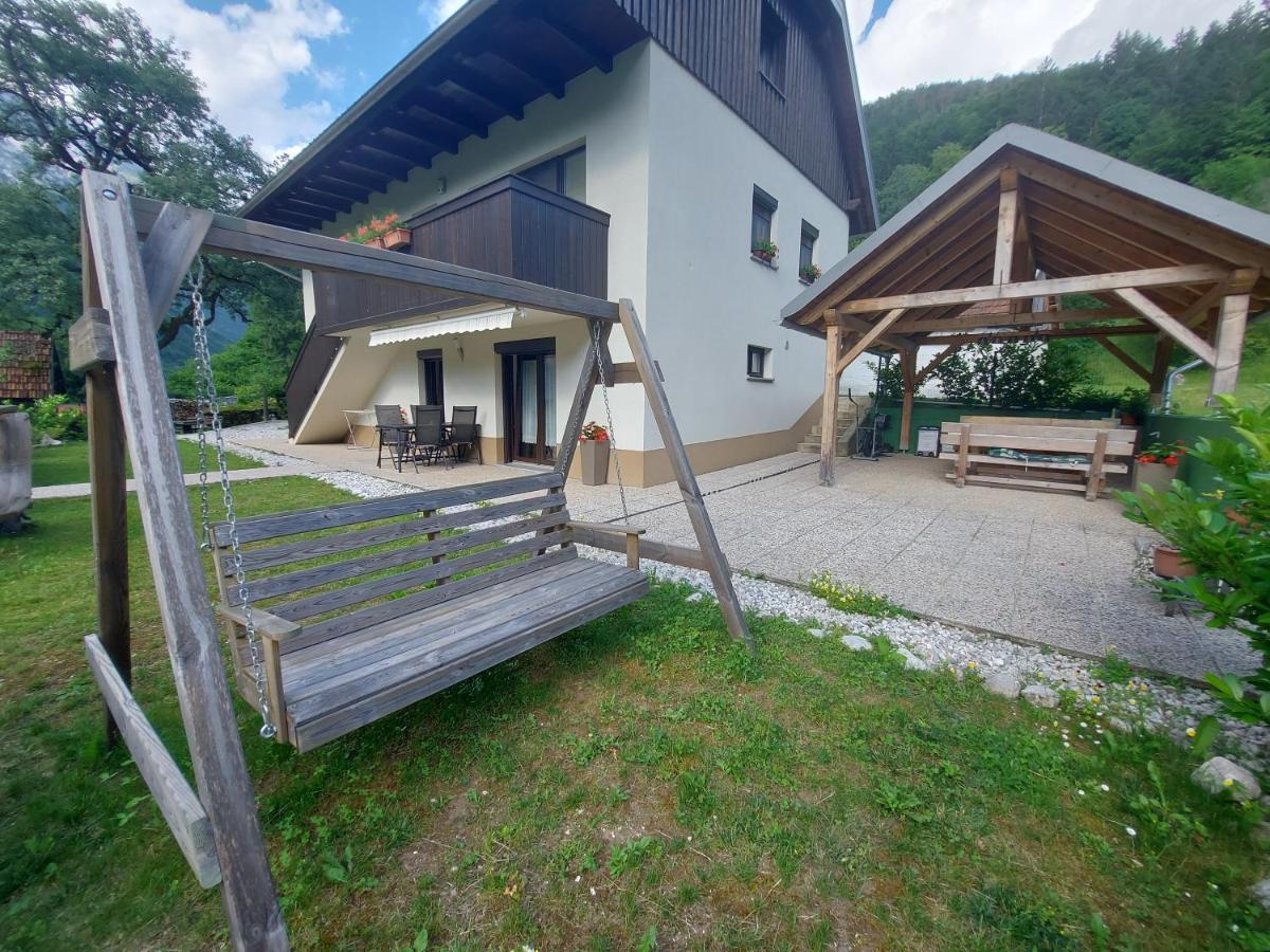 Apartmaji Katrc Soca Luaran gambar