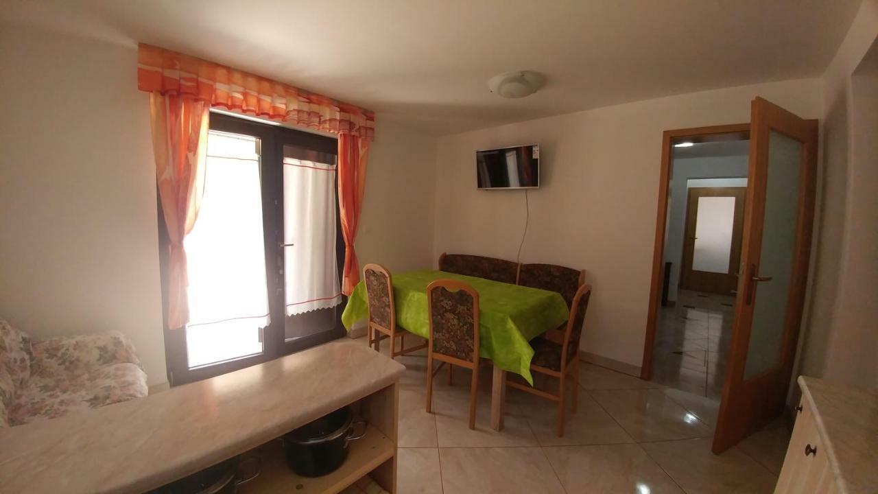 Apartmaji Katrc Soca Luaran gambar