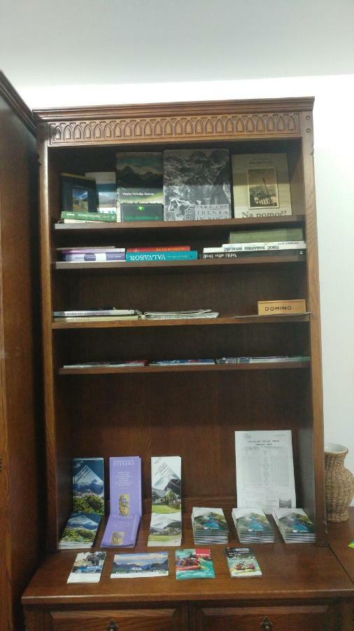 Apartmaji Katrc Soca Luaran gambar